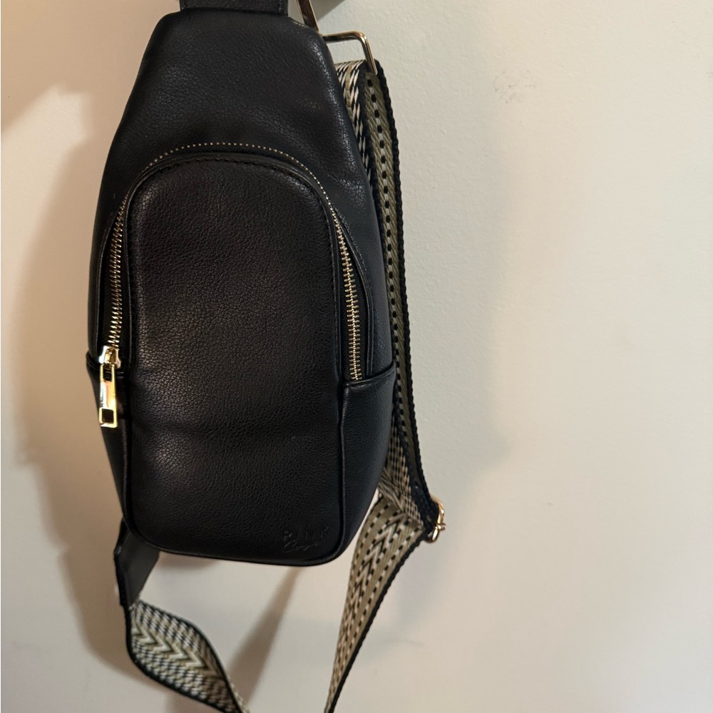 Pink Cove Nikki Sling bag